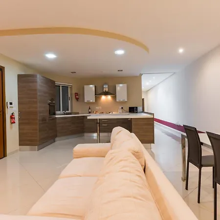 Sun Valley Comfort - Hosted By Sweetstay Mosta